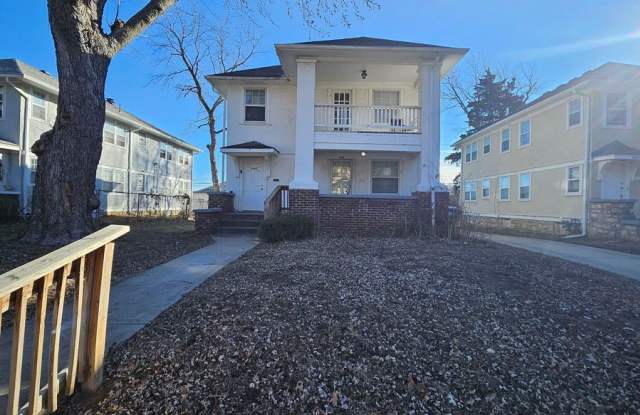 5405/5407 Harrison St.