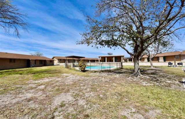 Fully furnished 2 bedroom 1 bath! 710 Cantu #4