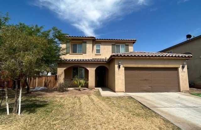 2558 Vista Del Mar Ln