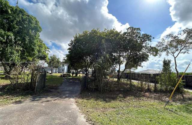 19100 SW 304th St - 19100 Southwest 304th Street, Miami-Dade County, FL 33030