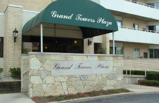 Photo of Franklin Park Grand Towers Condo 2BR 2BA