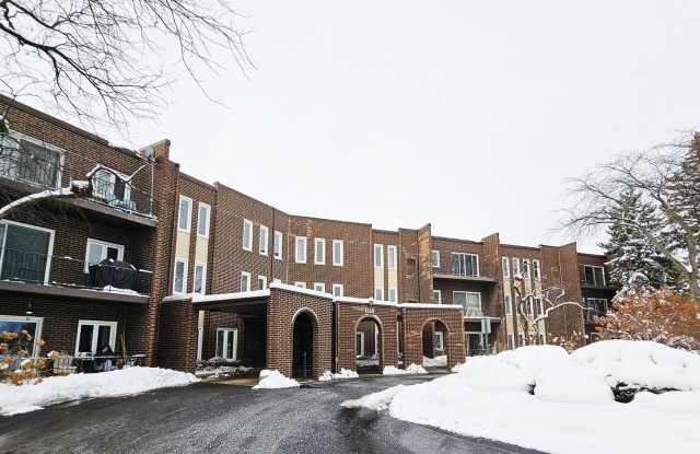 Photo of 1550 Sandpebble Drive unit: 210