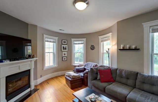 174 Grampian Way - 174 Grampian Way, Boston, MA 02125