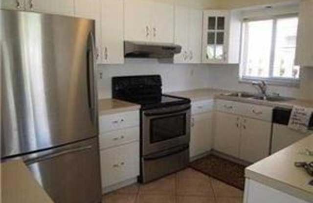 9321 NW 39th Court, Sunrise, FL 33351