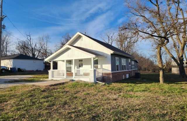 7642  SW Regional Airport  BLVD