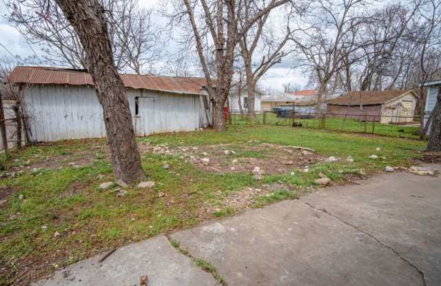 Photo of Nice 3 BR Rental Near Downtown