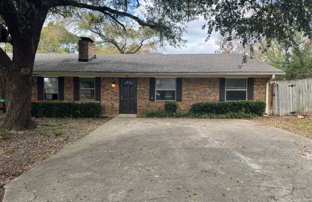 8414 Cambridge Rd. #C14