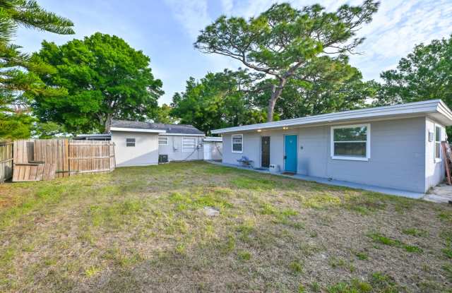 Pet-Friendly Largo Studio | Clean, Modern & Convenient Location!