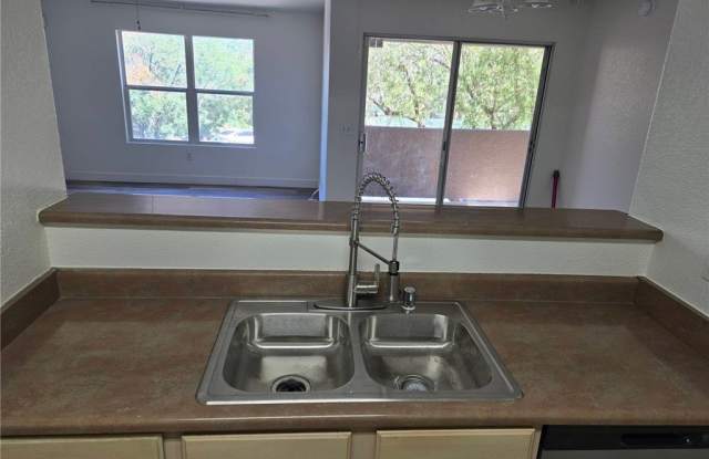 555 E Silverado Ranch Boulevard