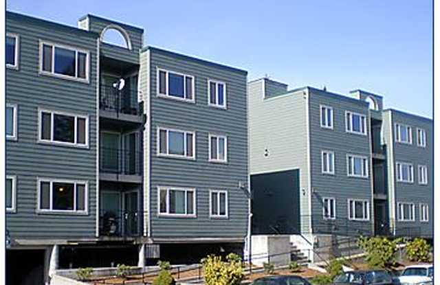 University Court Apartments