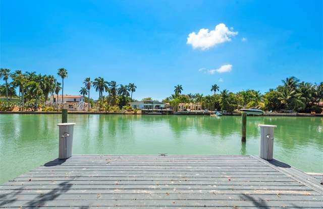 540 S Shore Dr