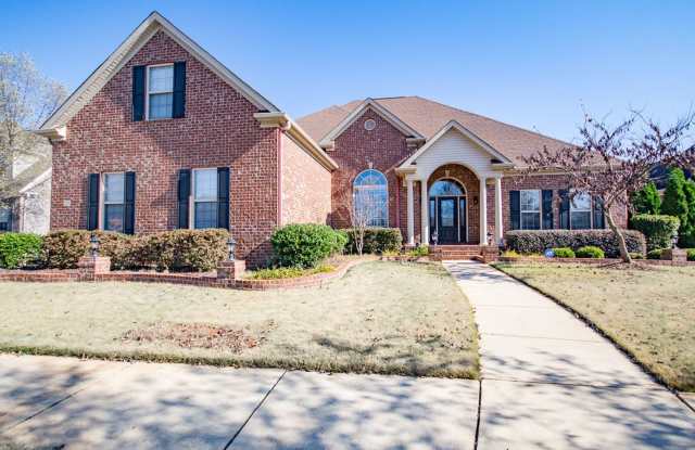 Photo of Lake Forest Subdivision. Enjoy all the amenities!