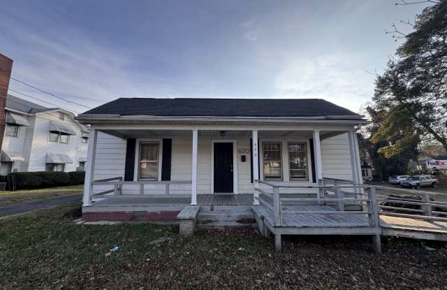 Photo of 420 Jackson Park Road