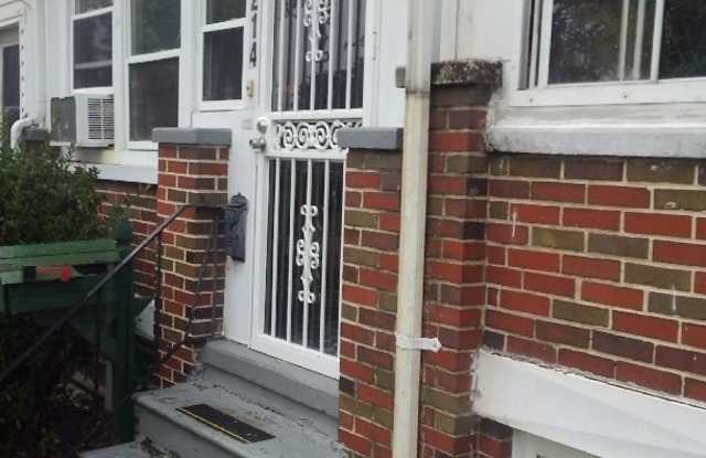 Photo of 216 WASHBURN Avenue