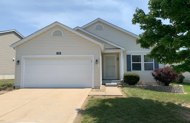 139 Fox Creek Dr - 139 Fox Creek Drive, Wentzville, MO 63385