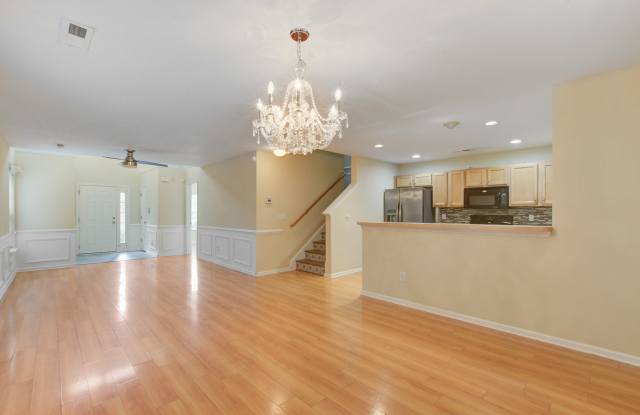 2457 Scholar Lane