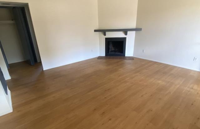 610 East Lester Street