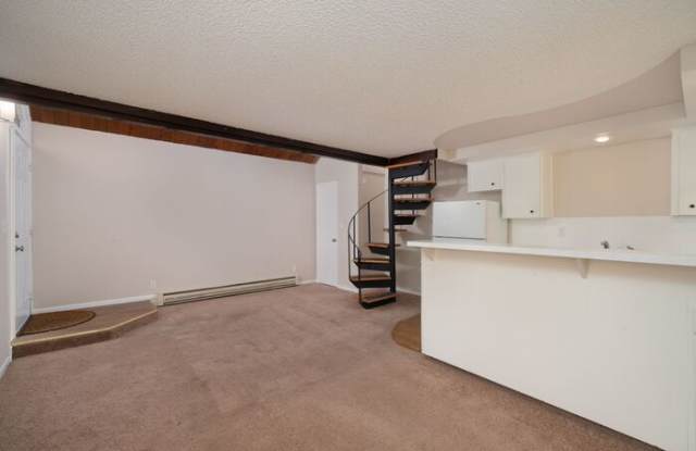 8103 Northeast 13th Avenue