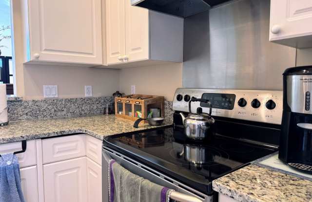 94033 Marsh Bay Court