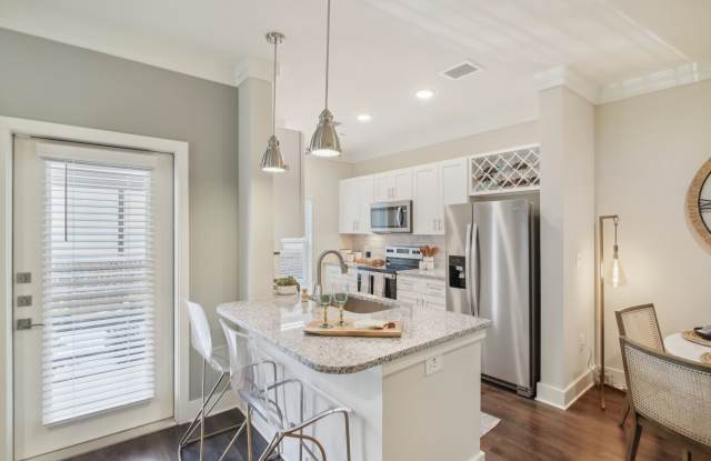 Photo of Somerset Apartments