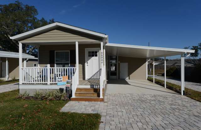 Photo of 6604 A Lakewood Dr