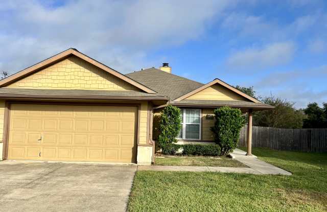 3903 Crown Ridge Court