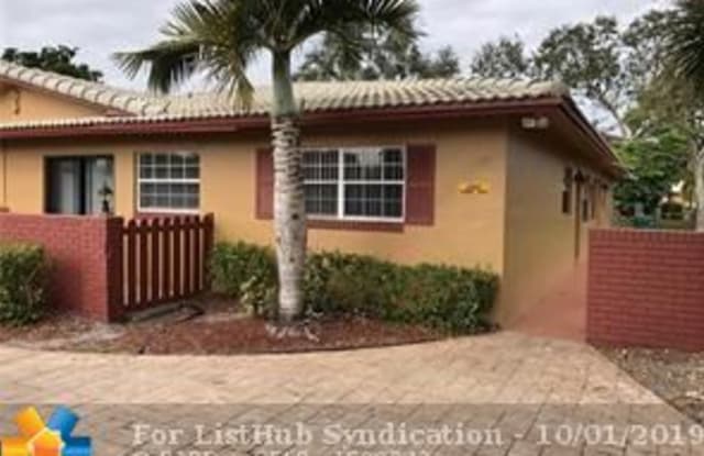 8601 NW 35 ST - 8601 NW 35 St, Coral Springs, FL 33065