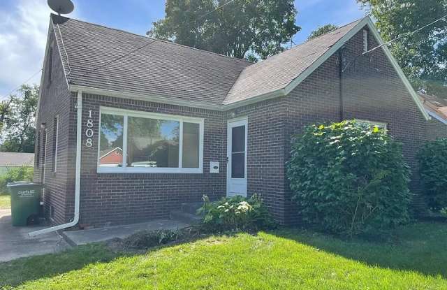 Photo of 1808 Elm Street