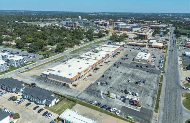 2133 W Washington Street