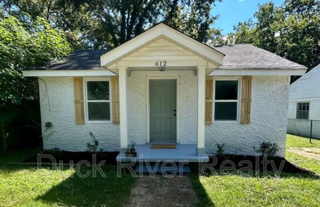 612 Midway Ave - 612 Midway Avenue, Columbia, TN 38401