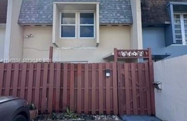 6192 Boulevard Of Champions