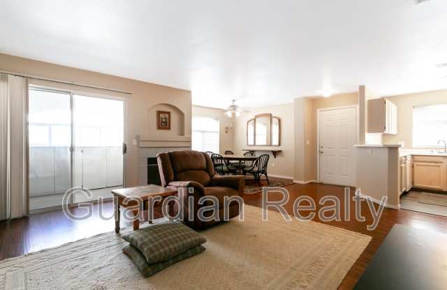 4504 W Lake Mead Blvd