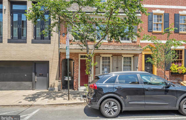 235 BAINBRIDGE STREET