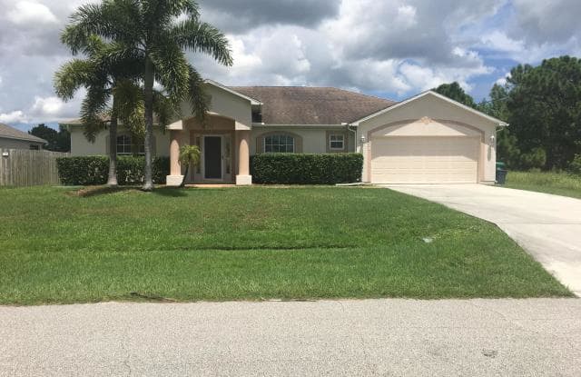 5338 NW South Crisona Circle - 5338 Northwest South Crisona Circle, Port St. Lucie, FL 34986