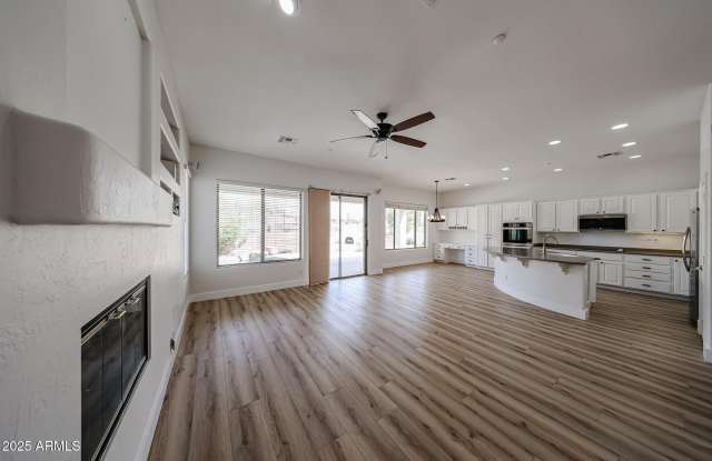 Photo of 41735 N MAIDSTONE Court