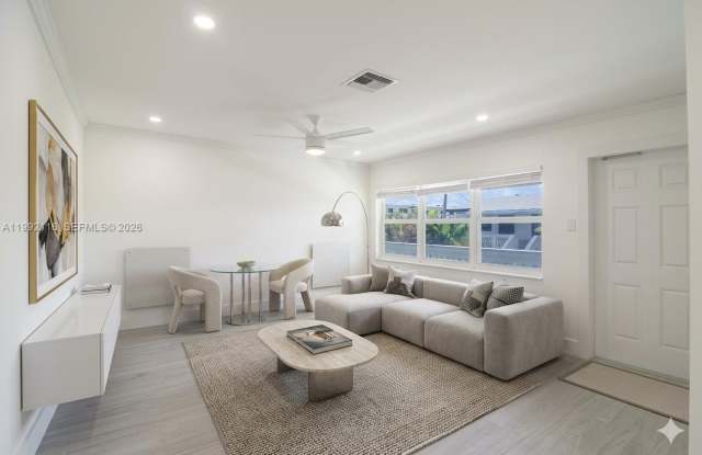 1440 SE 15th St
