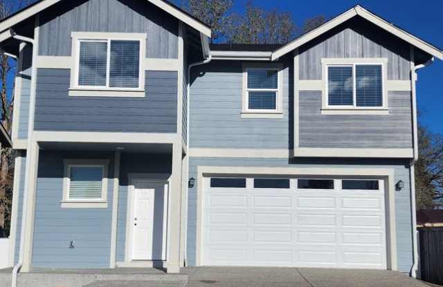 New Construction 3 Bedroom, 2.5 Bathroom Home in Yelm Creek Estates!