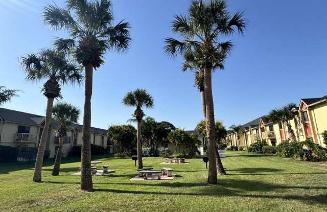 2160 Forest Knoll Drive NE