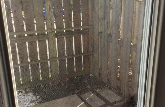 795 E Sherwood Hills Drive