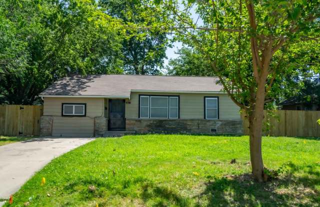 Photo of 3 Bed | 1 Bath in Midtown!