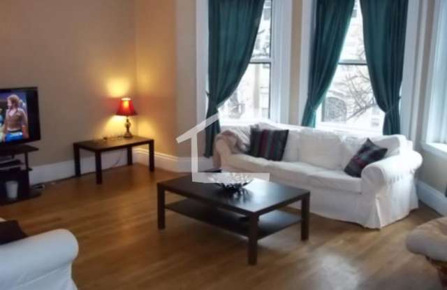 HOT BROOKLINE LISTING!!!!!