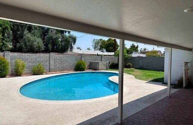 5520 E CHEERY LYNN Road