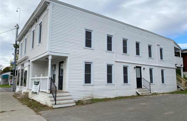 Photo of 470 W Second Street unit: 1