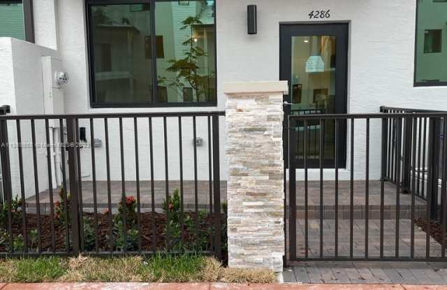 4286 NW 83rd Ave