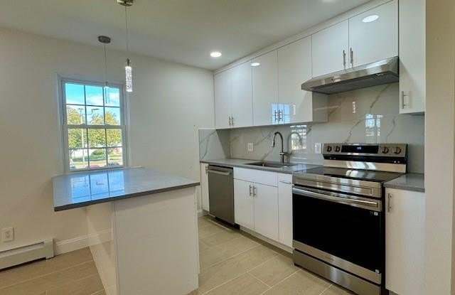 648 Old Country Road unit: 2Nd Fl