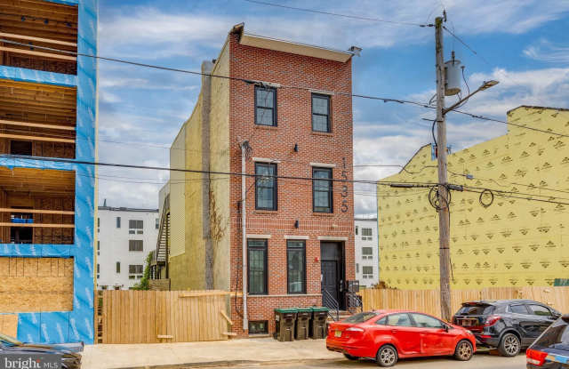 Photo of 1535 N 6TH Street unit: 5