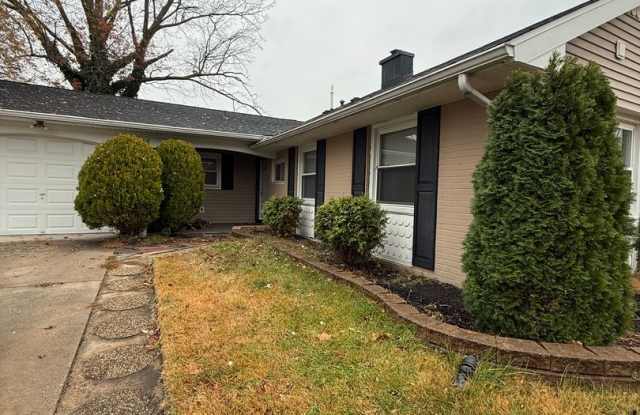 Photo of 25 Pembrook Ln