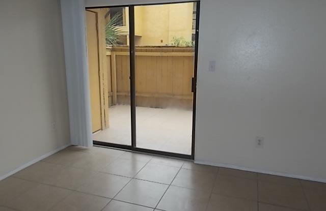 2905 Winkler Ave Apt 706