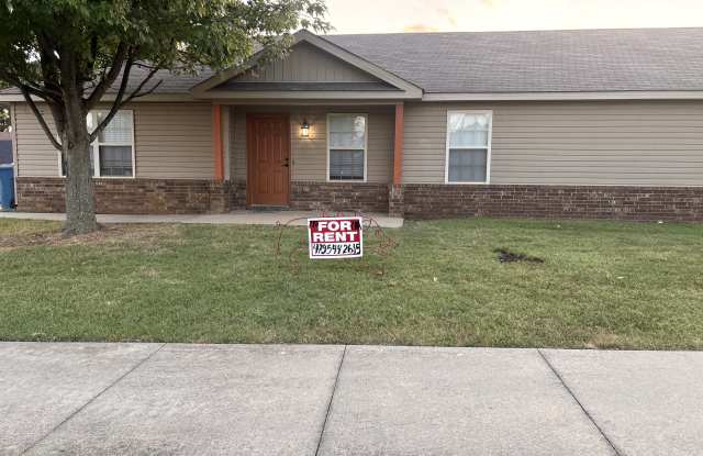 3300 Southwest Victoria Place