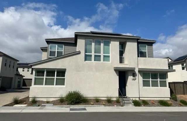 1767 WHITMORE LOOP